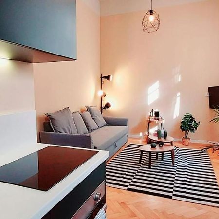A+ Budapest Downtown Apartments Akacfa 외부 사진